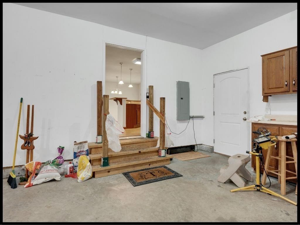 560 NE 115th Road — photo 46