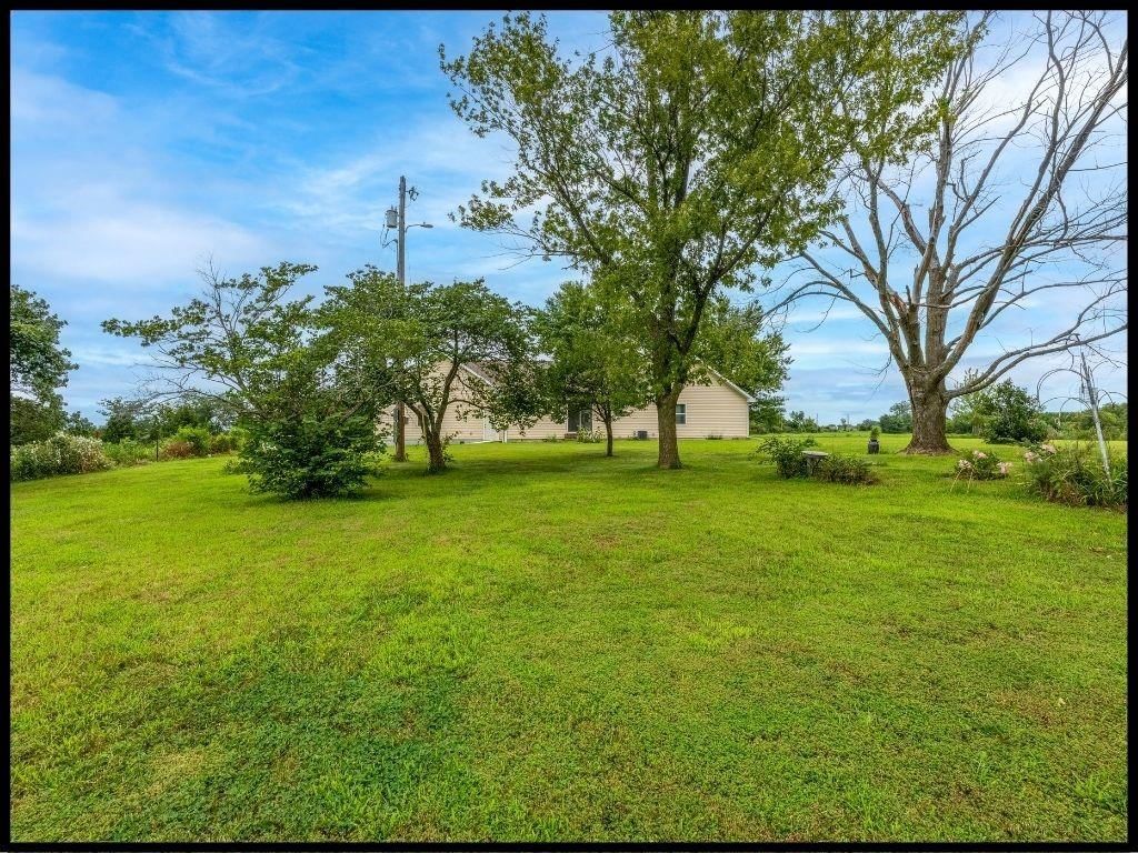 560 NE 115th Road — photo 52