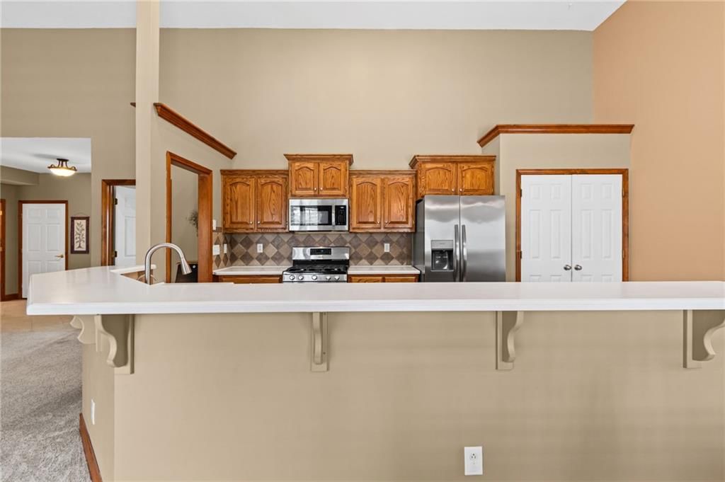 6401 SW Reed Lane — photo 8