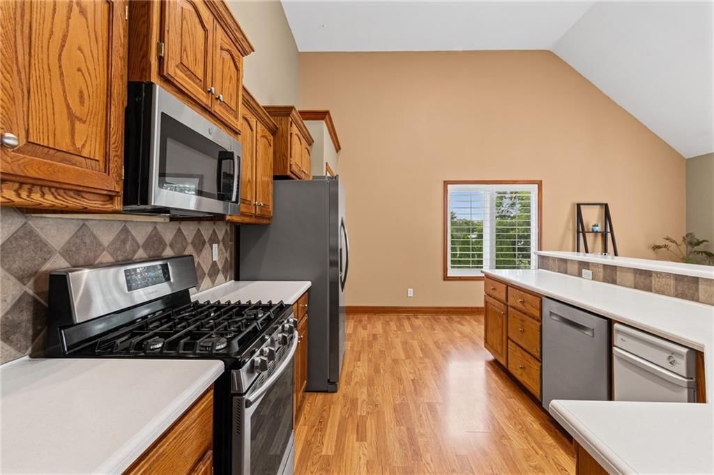 6401 SW Reed Lane — photo 11