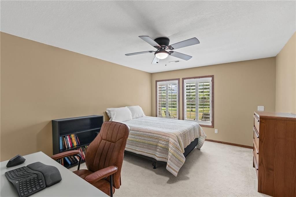 6401 SW Reed Lane — photo 30