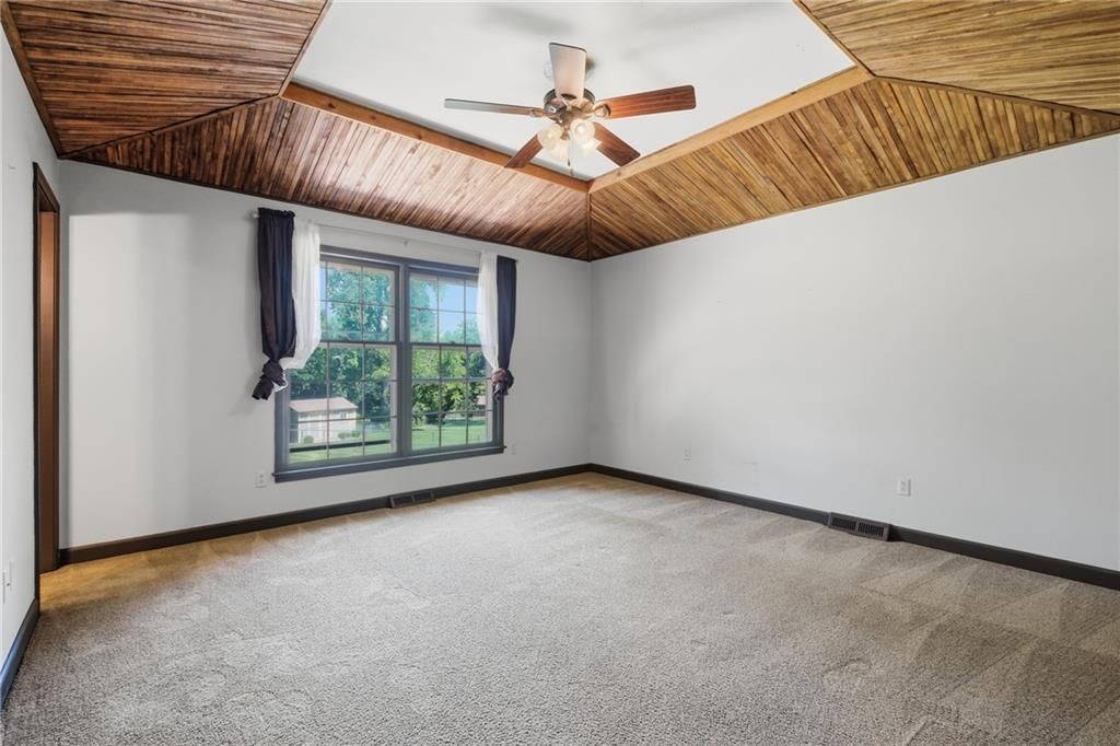 21222 W 70th Street — photo 14