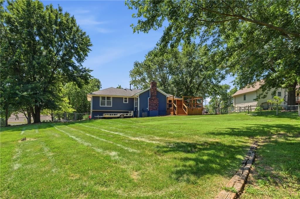 21222 W 70th Street — photo 24