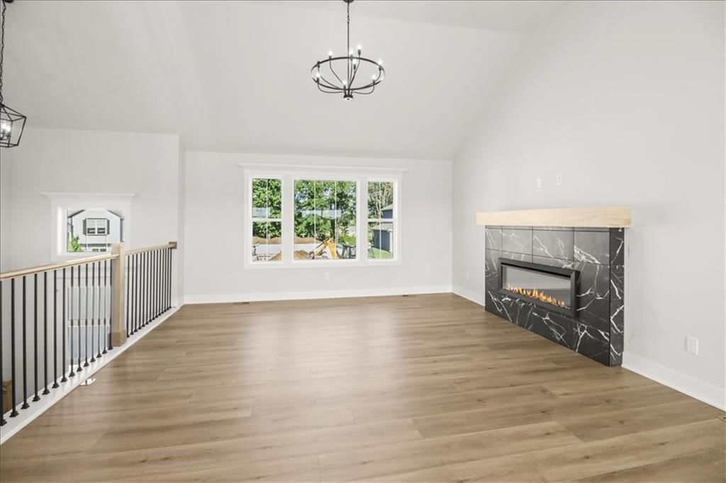 1325 N Holland Court — photo 3