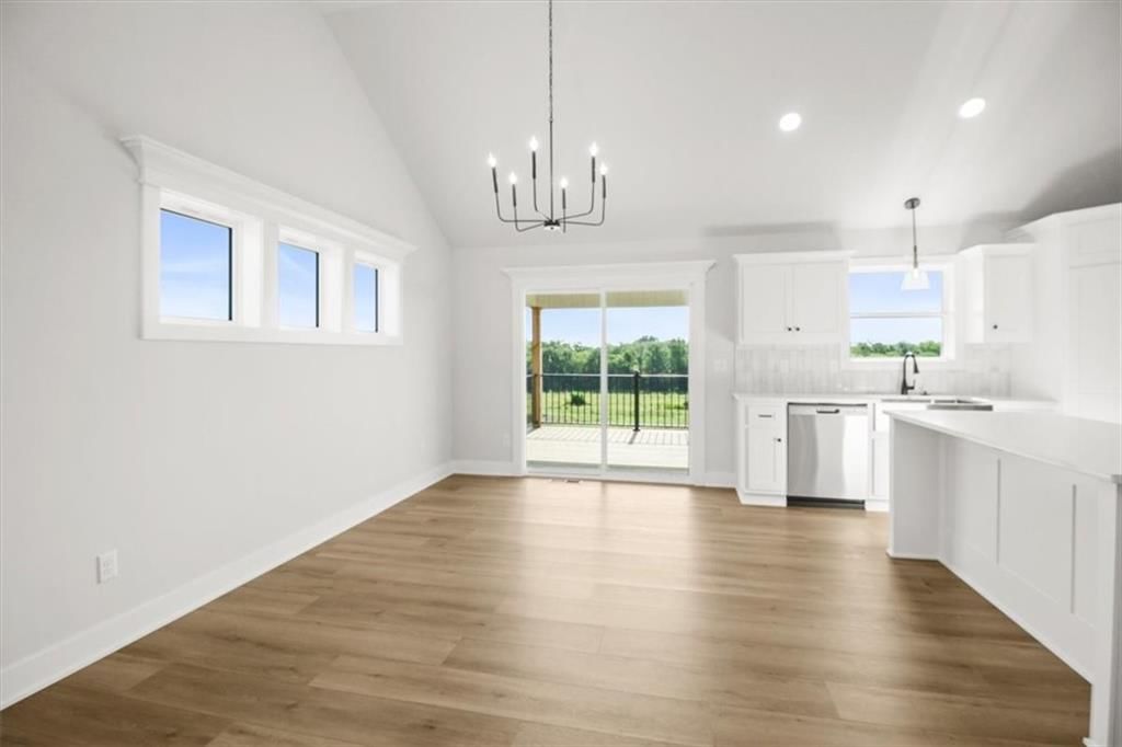 1325 N Holland Court — photo 5