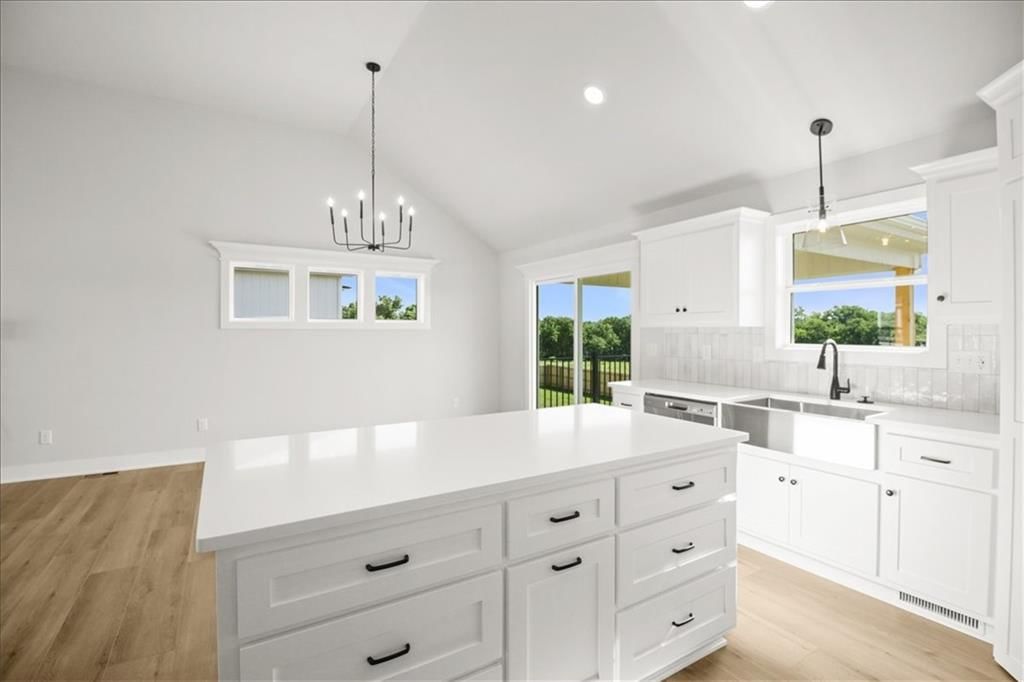 1325 N Holland Court — photo 10