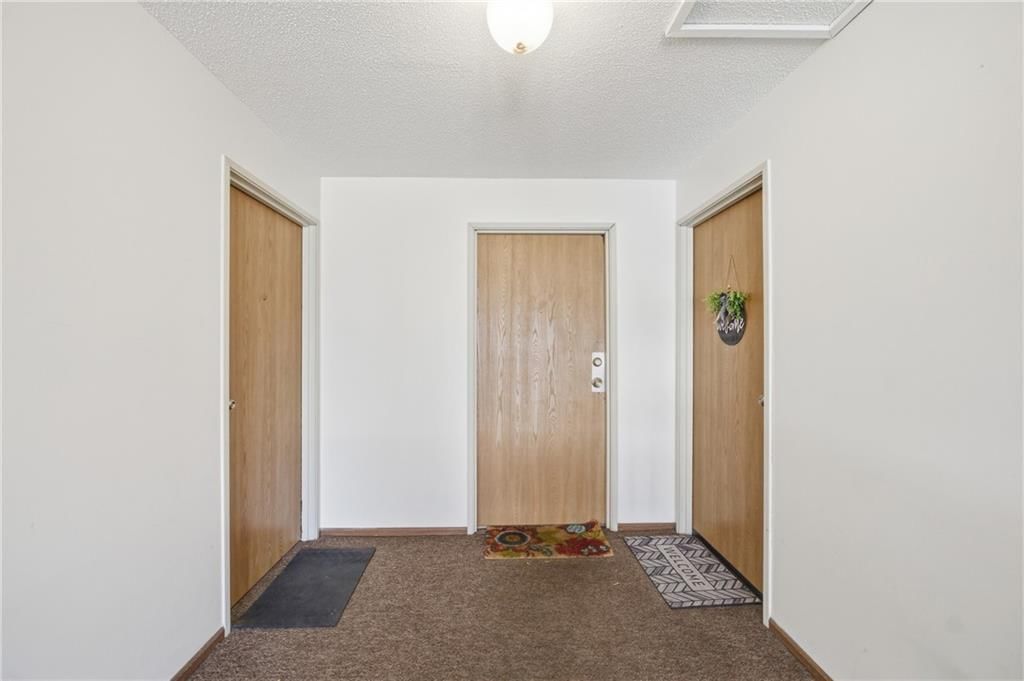 8139 Holmes Road — photo 4