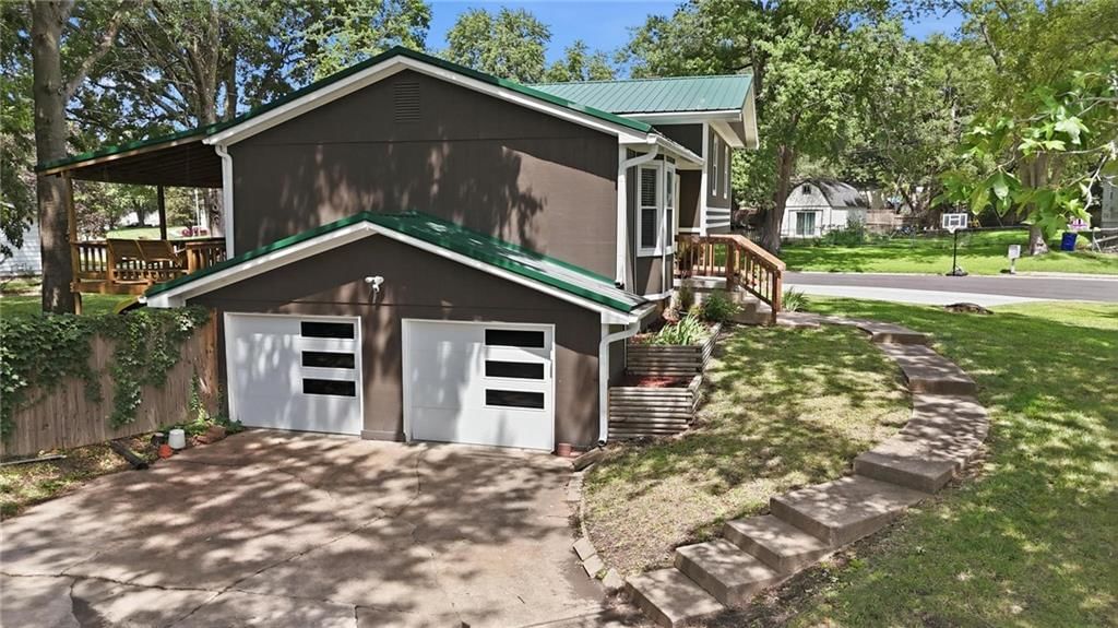 1010 E Langsford Road — photo 4