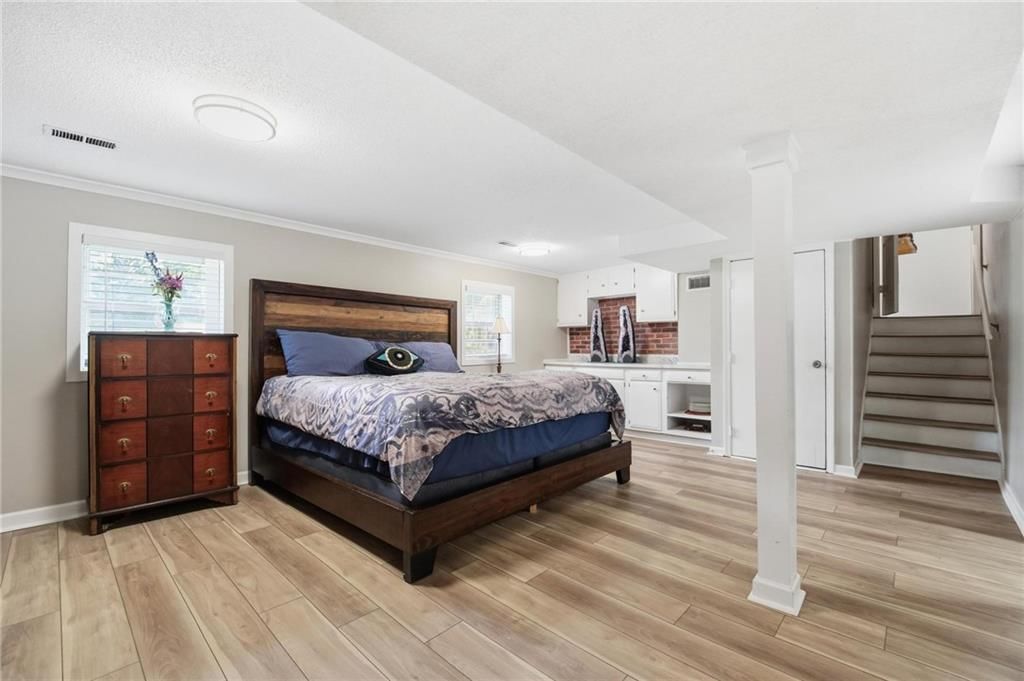 1010 E Langsford Road — photo 15