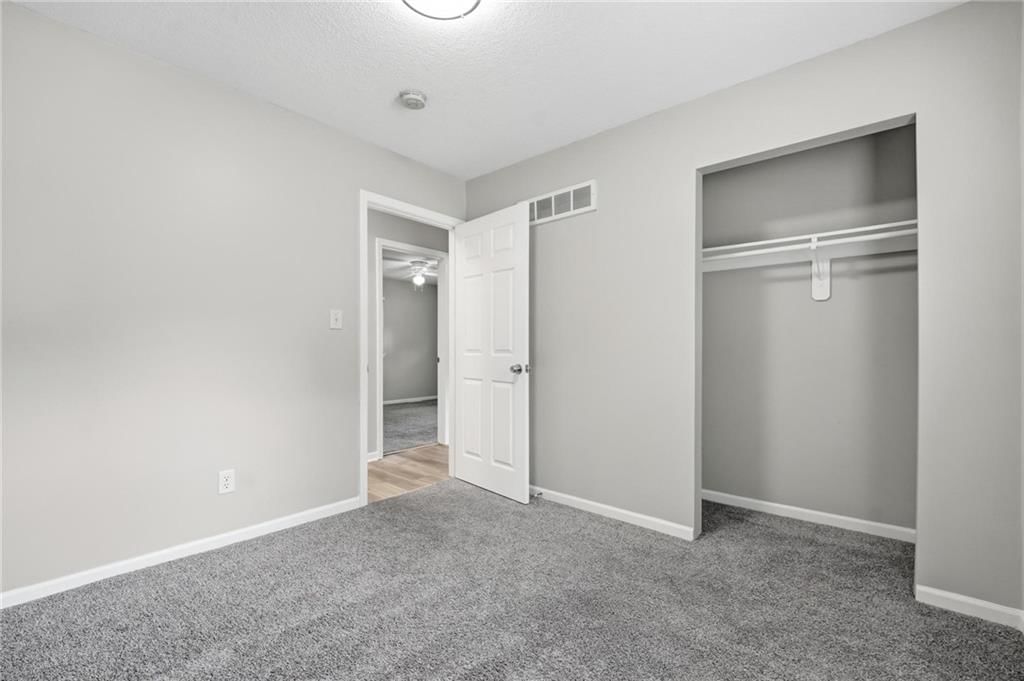 1010 E Langsford Road — photo 26