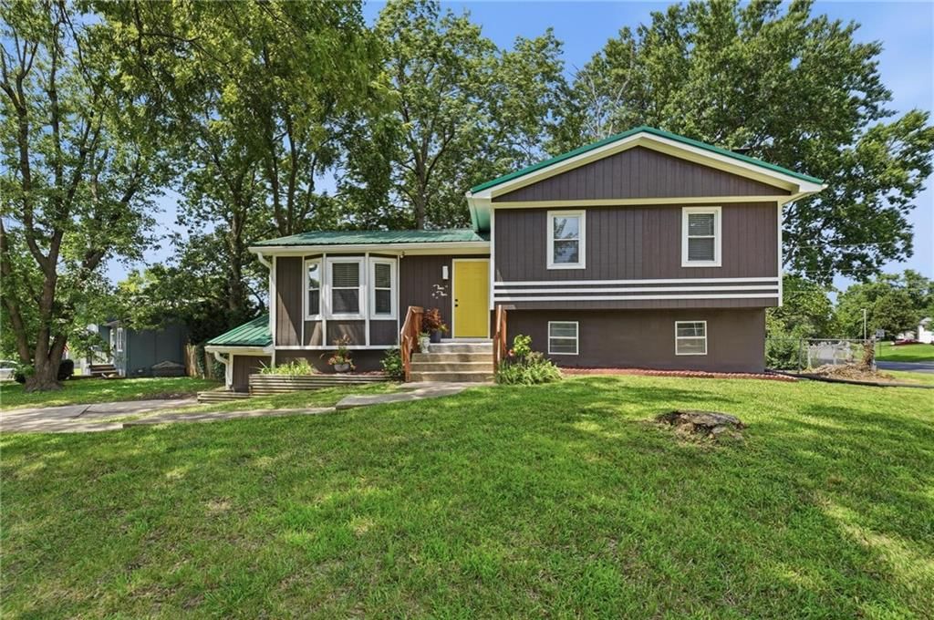 1010 E Langsford Road — photo 33
