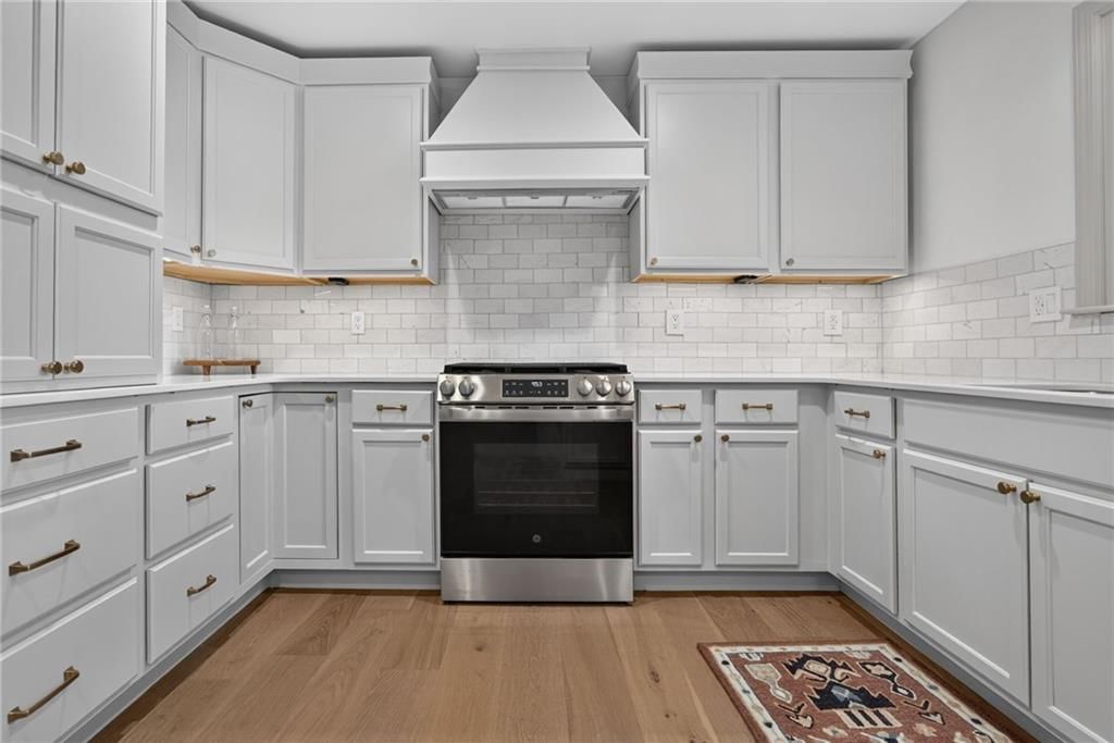13655 S Sycamore Street — photo 18
