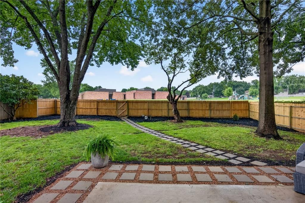 13655 S Sycamore Street — photo 65