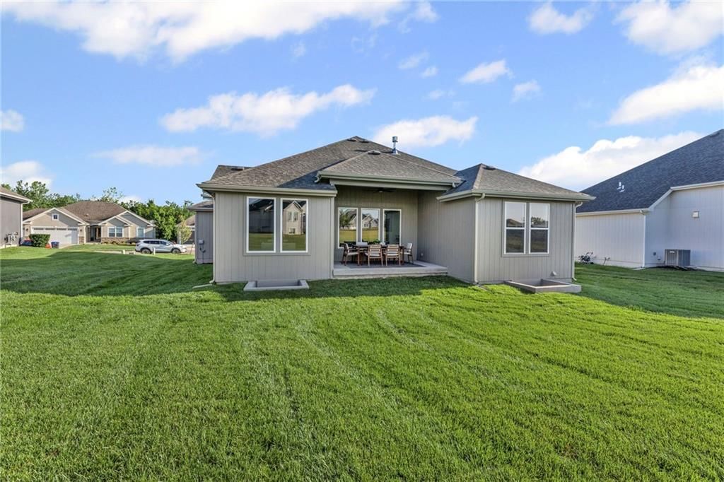 12201 S Emerald Street — photo 42