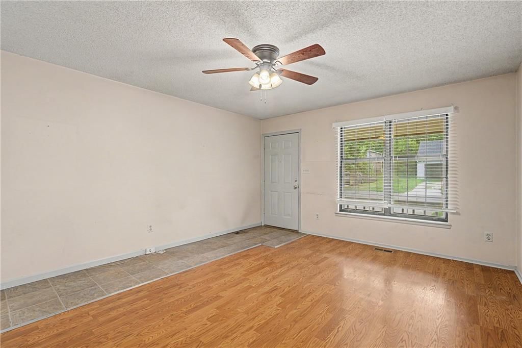 1526 N Pleasant Street — photo 4