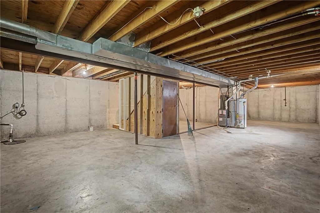 1526 N Pleasant Street — photo 11