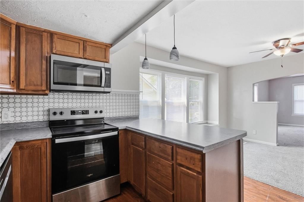1125 S DODGION Avenue — photo 18