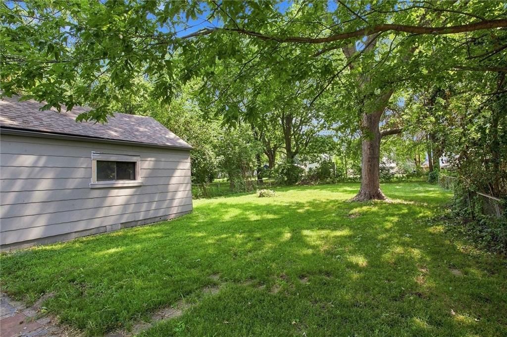 1125 S DODGION Avenue — photo 28