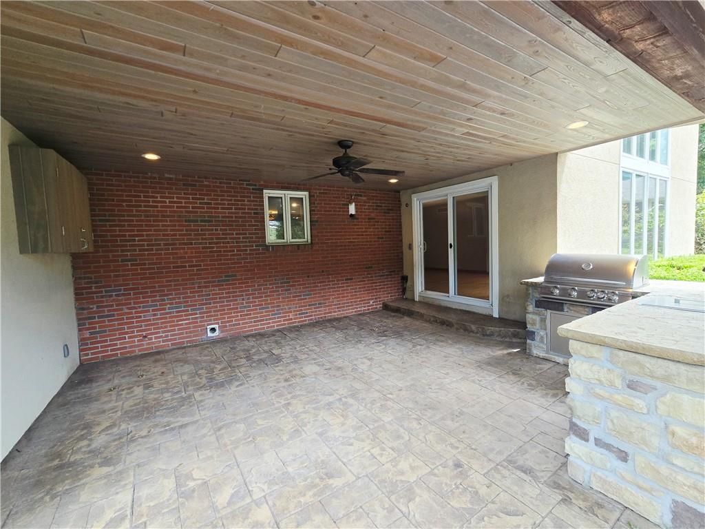 9536 Manor Road — photo 4