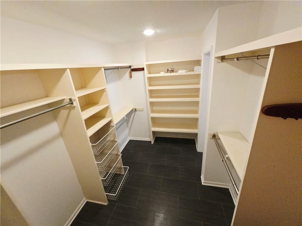 9536 Manor Road — photo 14