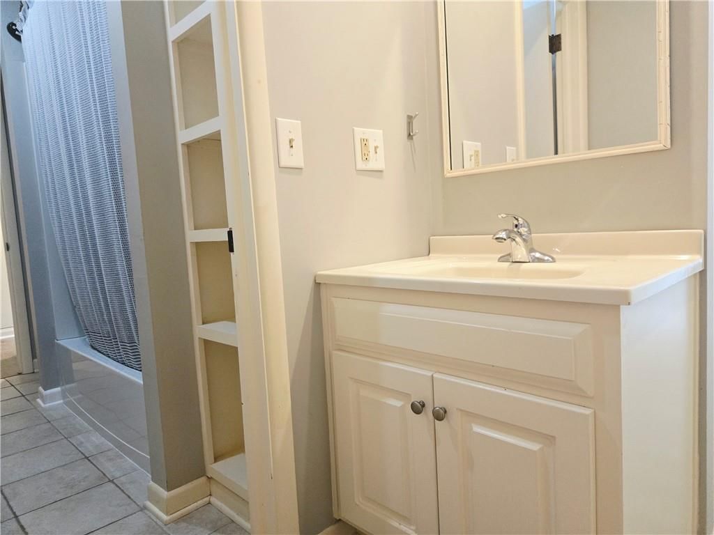 9536 Manor Road — photo 22