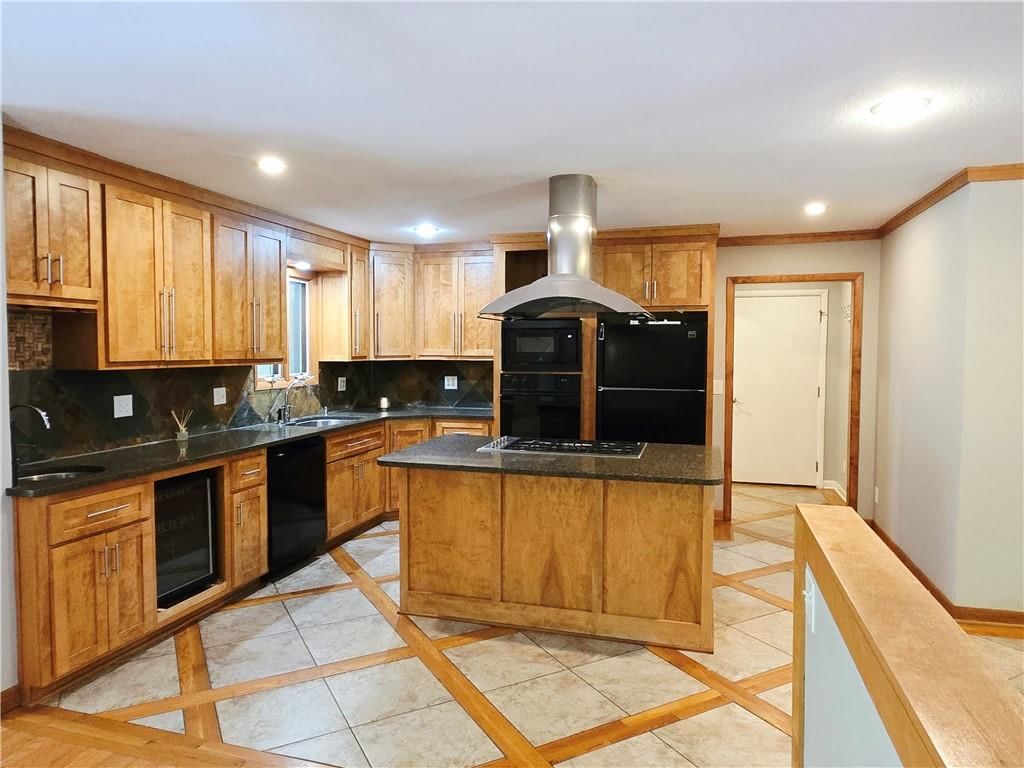 9536 Manor Road — photo 26
