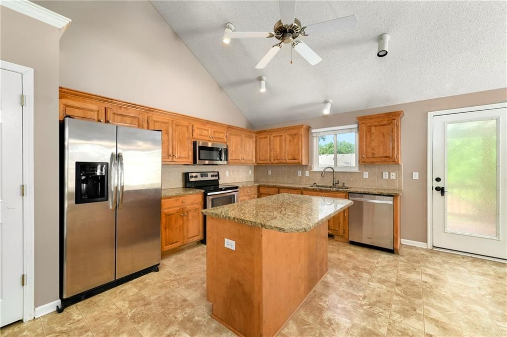 2606 S 24th Street — photo 15