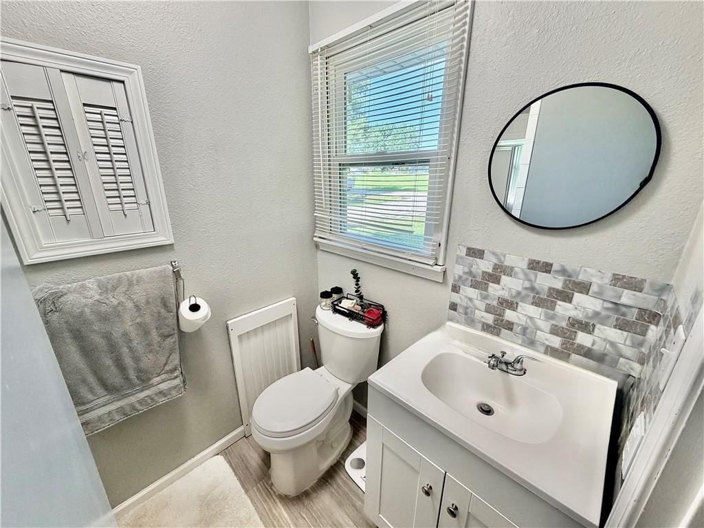 412 NW 21 Road — photo 15