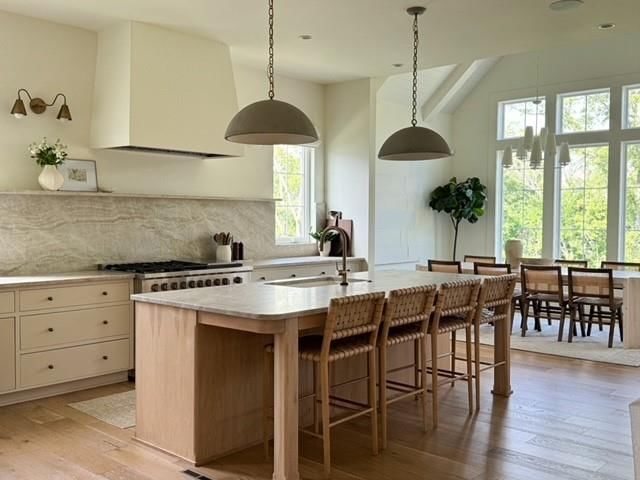 15410 W 166th Terrace — photo 2