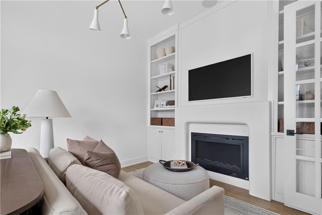 15410 W 166th Terrace — photo 7
