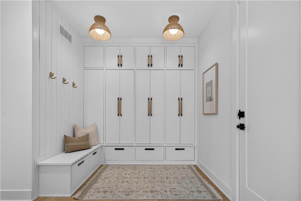 15410 W 166th Terrace — photo 9