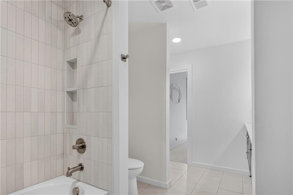 15410 W 166th Terrace — photo 39