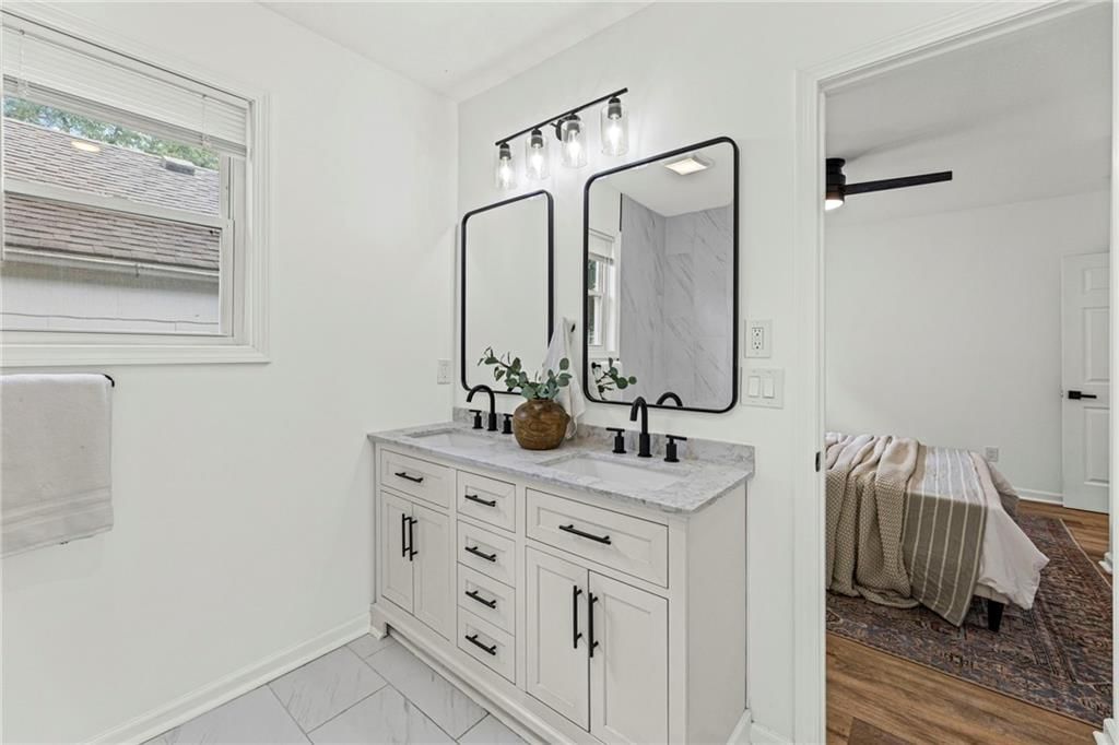 4516 Mercier Street — photo 17