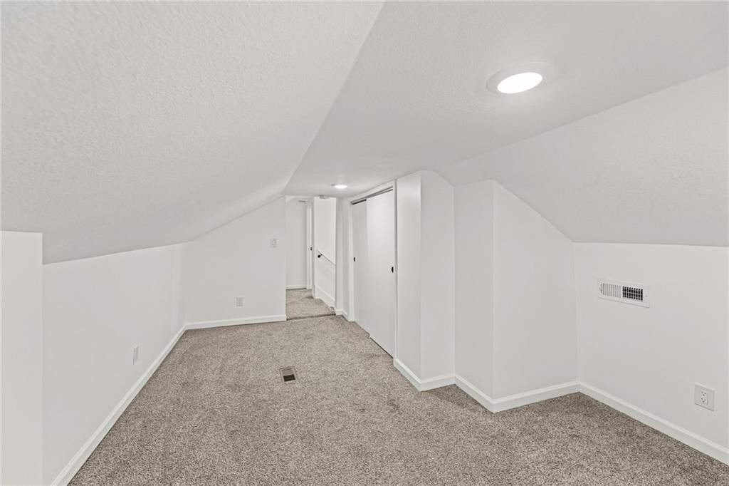 4516 Mercier Street — photo 26