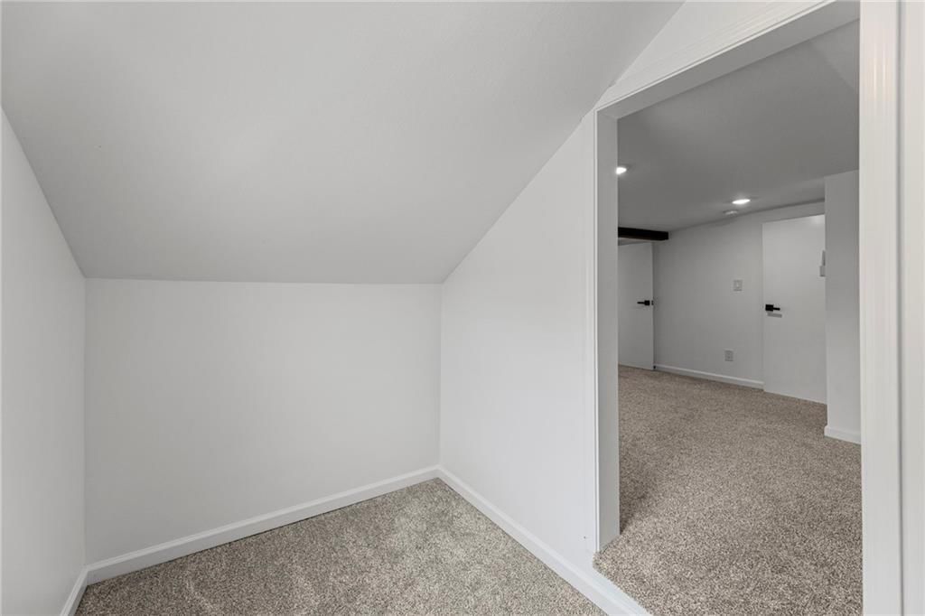 4516 Mercier Street — photo 33