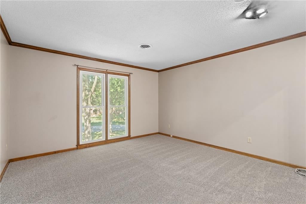 4104 SW Hickory Lane — photo 37