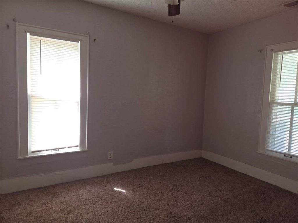307 E CHESTNUT Street — photo 10