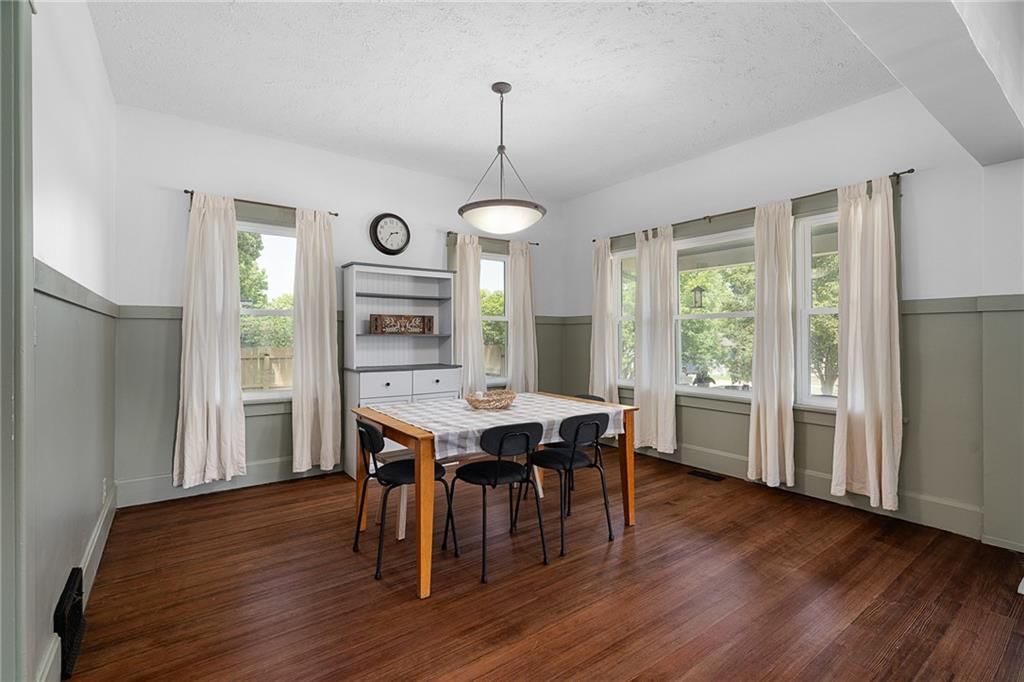 426 N Nettleton Avenue — photo 12