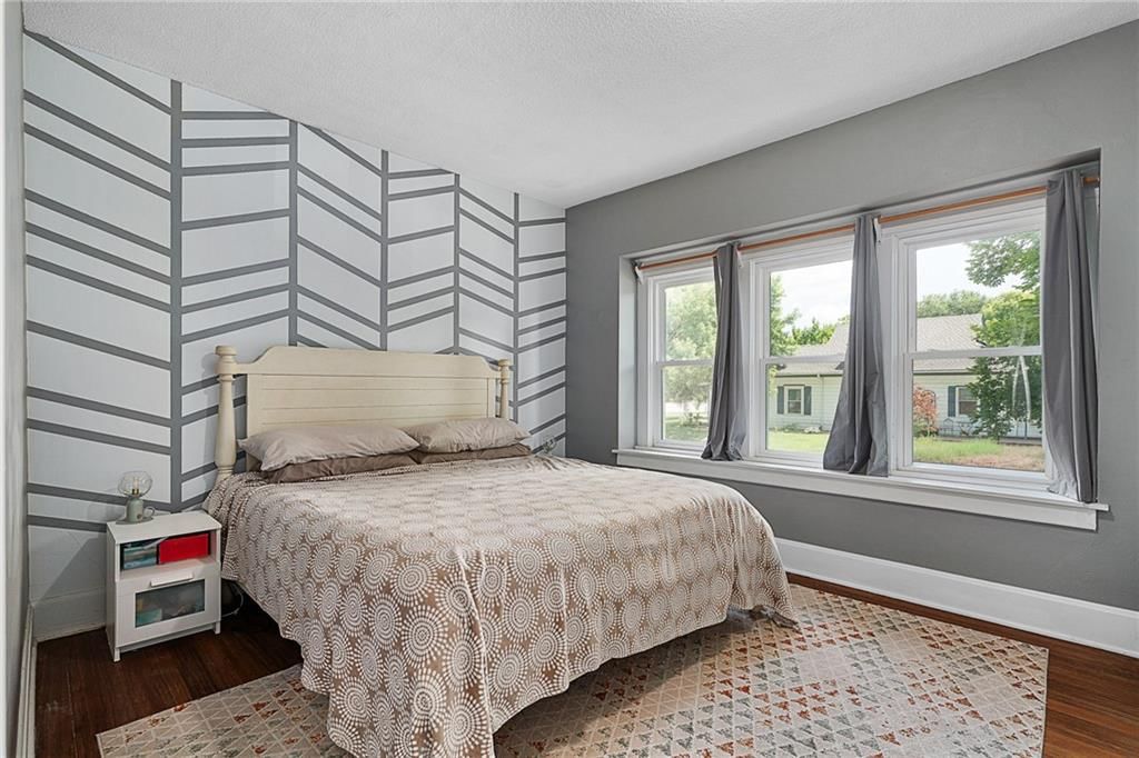 426 N Nettleton Avenue — photo 19