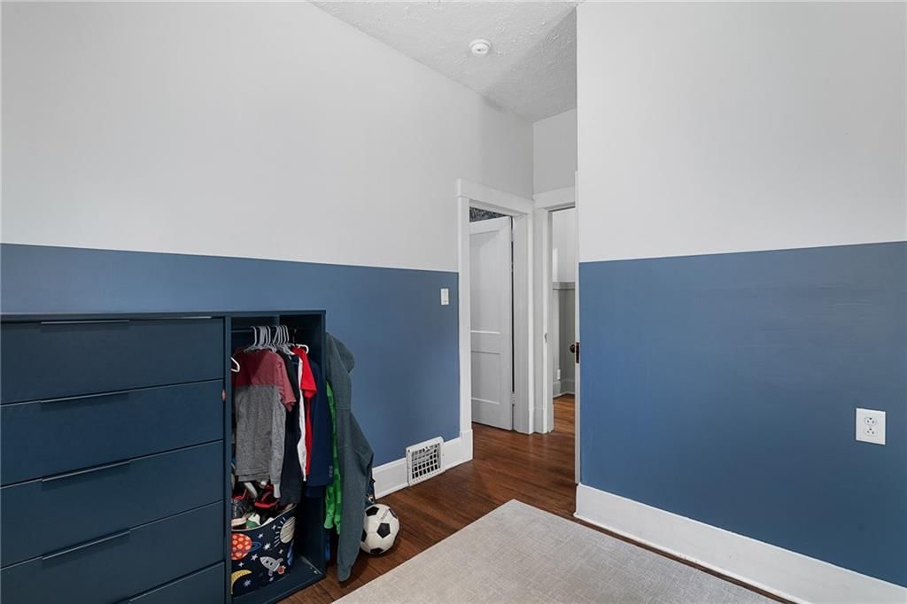 426 N Nettleton Avenue — photo 26