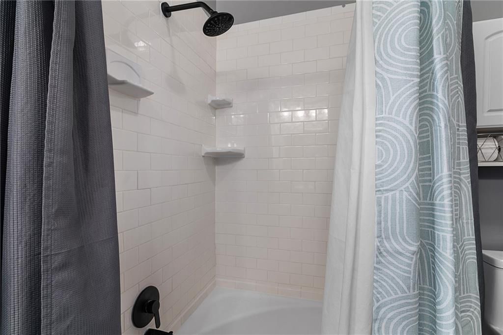 426 N Nettleton Avenue — photo 30