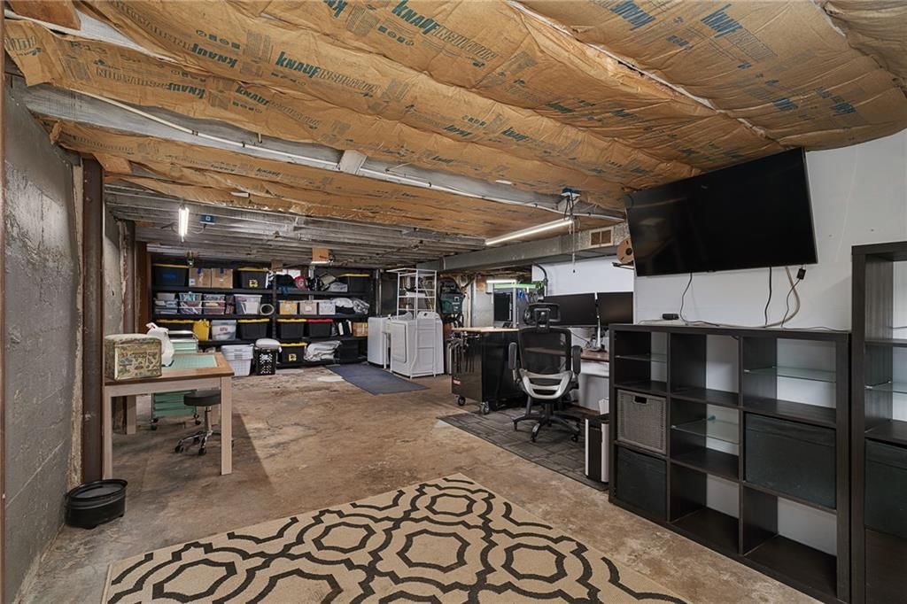 426 N Nettleton Avenue — photo 33