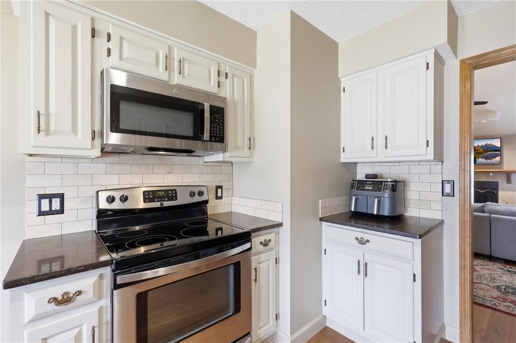 1705 Westbury Lane — photo 9
