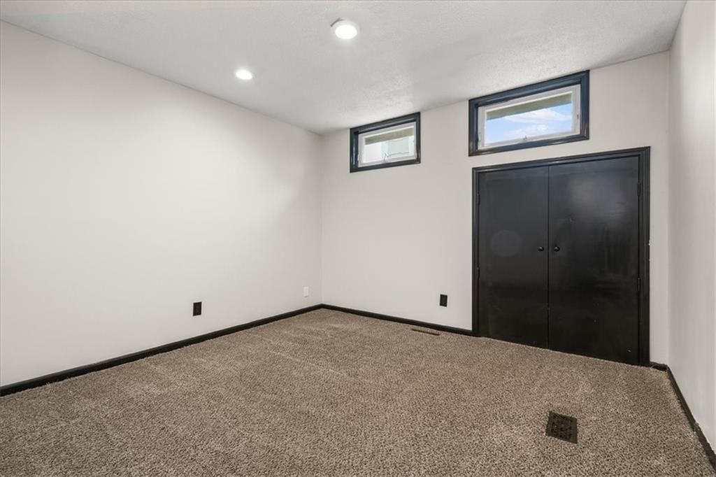 5318 S STILLHOUSE Road — photo 20