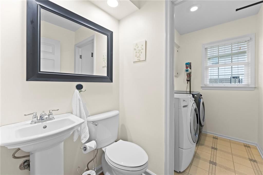 9527 Cedar Street — photo 12