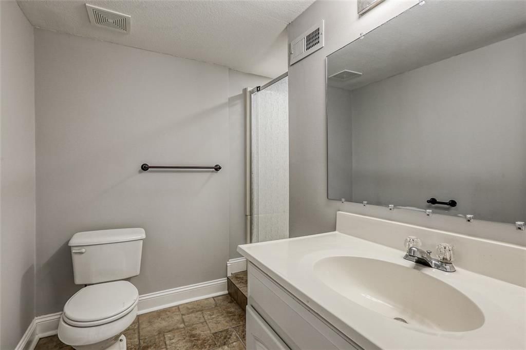 613 NE Corder Street — photo 6