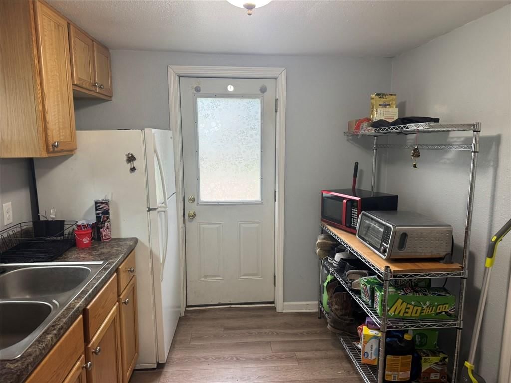 1007 A & B S Lexington Street — photo 17
