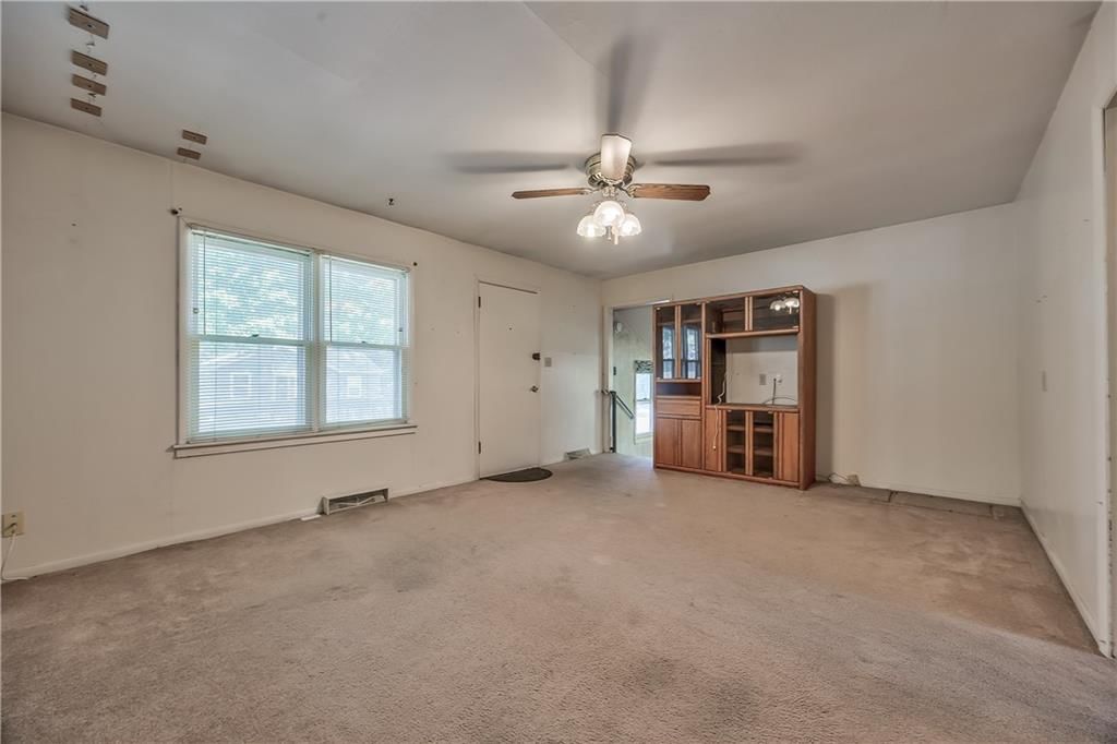 412 W Insley Avenue — photo 4