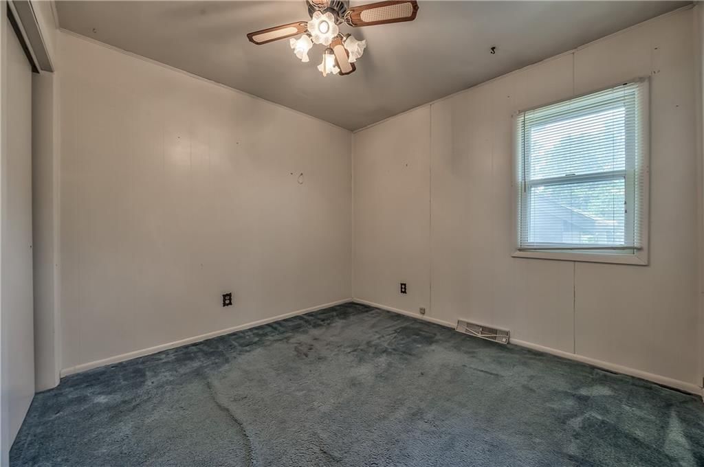 412 W Insley Avenue — photo 5