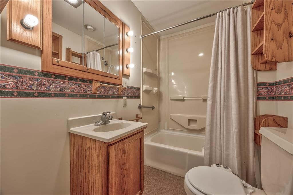 412 W Insley Avenue — photo 6